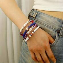 4-5 件红、白、蓝聚合物粘土，配美国自由爱美国手镯，男女皆宜，是庆祝美国独立日的最佳礼物，适合爱国派对游行庆祝活动