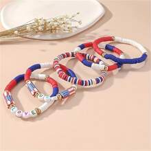 4-5 件红、白、蓝聚合物粘土，配美国自由爱美国手镯，男女皆宜，是庆祝美国独立日的最佳礼物，适合爱国派对游行庆祝活动