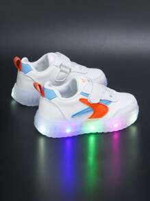 1 Pair New Style All-Season Children Shoes:1 Pair White & Shoes; 1 Pair Light-Up Sneakers; 1 Pair Kids Sports Shoes; 1 Pair Canvas Sneakers For Boys; 1 Pair Toddler PU Leather Comfortable Neutral Baby Shoes; 1 Pair Stylish& Fashionable Casual Wear Kids Shoes, Insole Length 13-18.3cm