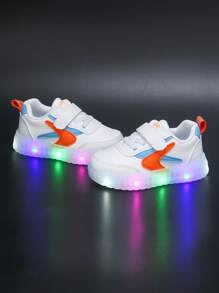 1 Pair New Style All-Season Children Shoes:1 Pair White & Shoes; 1 Pair Light-Up Sneakers; 1 Pair Kids Sports Shoes; 1 Pair Canvas Sneakers For Boys; 1 Pair Toddler PU Leather Comfortable Neutral Baby Shoes; 1 Pair Stylish& Fashionable Casual Wear Kids Shoes, Insole Length 13-18.3cm