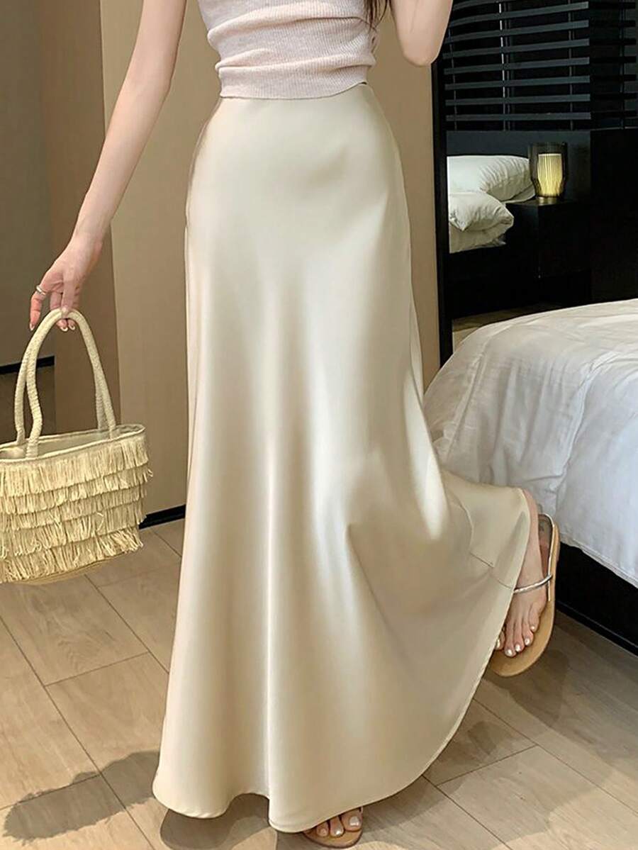 2024 Summer New High Waist Slimming French Retro Satin Peplum Fishtail Skirt For Women