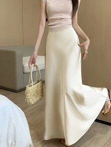 2024 Summer New High Waist Slimming French Retro Satin Peplum Fishtail Skirt For Women