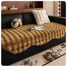 Un coussin de canapé en peluche multicolore à motif spécial imitant les poils de lapin, un coussin épais et chaud antidérapant avec un arrangement linéaire asymétrique, un style crème confortable pour l'hiver, un coussin de canapé à bords ondulés qui ne perd pas de poils. Décorations pour la maison, la chambre, la pièce, l'esthétique, le salon, la chaise, le fauteuil de bureau, le coussin de siège.