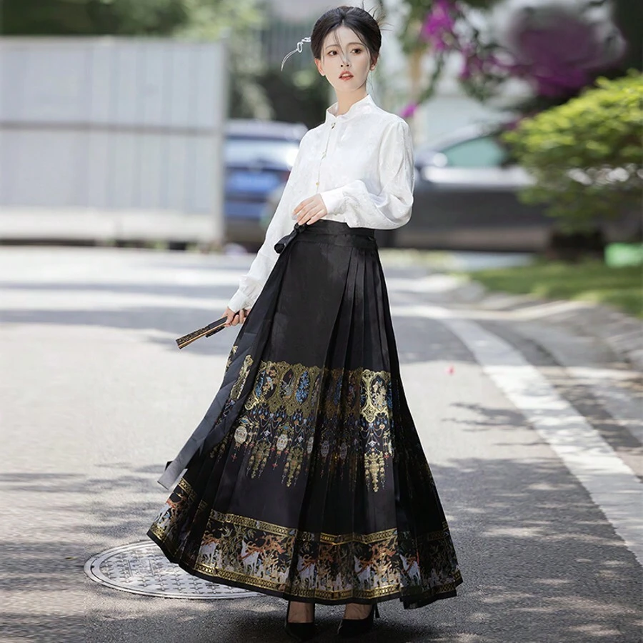 Peony, Bamboo, Chrysanthemum, And Deer Pattern Jacquard Weaving Original Design One-Piece Horse Face Skirt Suitable For Daily Commuting Versatile For Holidays And Gatherings, Traditional Clothing - Black - View 1
