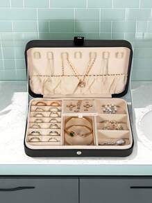 1 pieza Caja de almacenamiento de joyas de PU, organizador de joyas portátil de viaje, caja de almacenamiento de tocador, caja de exhibición de joyas de múltiples compartimentos, caja de regalo de almacenamiento, caja de exhibición, tapa abatible simple, gran capacidad, adecuado para guardar anillos, collares, aretes, relojes, labiales y otros accesorios, accesorios de dormitorio, suministros de viaje al aire libre, cierre con botón de seguridad, estilo internacional hermoso, adecuado para viajes y el hogar, regalo ideal para niñas