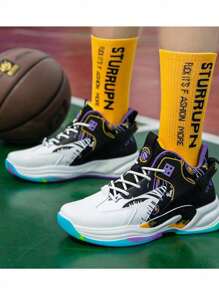 Zapatillas deportivas negras, blancas y rojas, zapatillas deportivas de vibrante diseño multicolor, zapatillas deportivas de moda para hombre, zapatillas deportivas de diseño futurista, zapatillas deportivas blancas y negras con detalles rojos, zapatillas deportivas de moda con estilo, zapatillas de baloncesto y deportivas, zapatillas de tenis de diseño único y con estilo, zapatillas de tenis ligeras para uso diario y deportivo, zapatillas deportivas duraderas y cómodas, zapatillas de tenis transpirables para exterior, zapatillas de tenis para hombre joven, zapatillas deportivas de moda urbana, casual zapatillas deportivas, zapatillas de estilo deportivo urbano. - Azul Marino - Ver 4