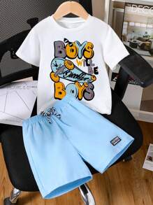 青少年男孩卡通印花短袖 T 恤和短裤 2 件套，夏季