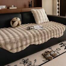 Un coussin de canapé en peluche multicolore à motif spécial imitant les poils de lapin, un coussin épais et chaud antidérapant avec un arrangement linéaire asymétrique, un style crème confortable pour l'hiver, un coussin de canapé à bords ondulés qui ne perd pas de poils. Décorations pour la maison, la chambre, la pièce, l'esthétique, le salon, la chaise, le fauteuil de bureau, le coussin de siège.
