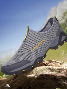 SHUANGXING Breathable Light Weight Soft Bottom Mesh Casual Sport Shoes For Men, Suitable For Summer