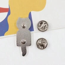 1pc Vintage Cat Pattern Clock Brooch Pin Badge Clothing Bag Accessory, Cute Creative Brooch Lapel Pin, Unique Clothing Badge, Suitable For Backpack, Clothes, Collar And Hat, Multifunctional Fashion Accessory For Women, Ideal Gift