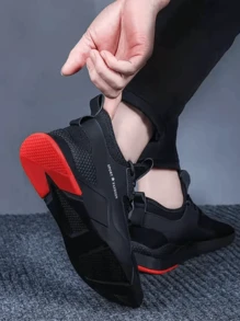 Zapatillas de deporte negras,Zapatillas de deporte casuales de malla transpirable,Zapatillas de deporte ligeras y cómodas,Zapatillas de deporte de diseño minimalista,Zapatillas de tenis para todos los días,Zapatillas de deporte para hombres,Zapatillas de deporte con suela antideslizante,Zapatillas de deporte urbanas,Zapatillas de deporte negras multifuncionales,Zapatos de moda para hombres. - Negro - Ver 5