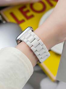 1条女士时尚白色表带,兼容表带38mm 40mm 41mm 42mm 44mm 45mm 46mm 49mm,简约表带兼容 Series 11 10 9 8 7 6 5 4 3 2 1 SE,兼容 S11 S10 S9 S8 S7 S6,时尚智能手表表带,兼容表带 - 白色 - 查看 4