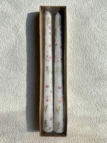 一对 25 厘米高的柱状蜡烛，丝绸印花，带有郁金香和紫罗兰图案，适合家庭、晚餐和婚礼装饰，也可作为礼物赠送。 - 白色 - 查看 14
