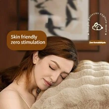 Un coussin de canapé en peluche multicolore à motif spécial imitant les poils de lapin, un coussin épais et chaud antidérapant avec un arrangement linéaire asymétrique, un style crème confortable pour l'hiver, un coussin de canapé à bords ondulés qui ne perd pas de poils. Décorations pour la maison, la chambre, la pièce, l'esthétique, le salon, la chaise, le fauteuil de bureau, le coussin de siège.