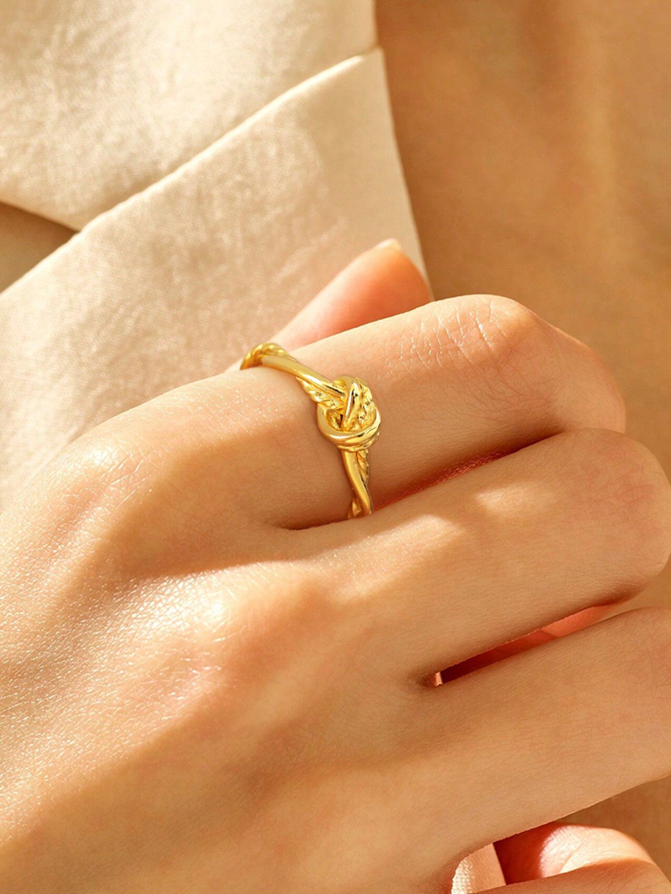 خاتم نسائي واحد من الفضة الإسترليني S925 – تصميم ع...