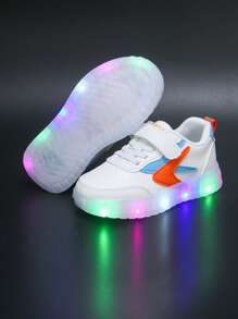 1 Pair New Style All-Season Children Shoes:1 Pair White & Shoes; 1 Pair Light-Up Sneakers; 1 Pair Kids Sports Shoes; 1 Pair Canvas Sneakers For Boys; 1 Pair Toddler PU Leather Comfortable Neutral Baby Shoes; 1 Pair Stylish& Fashionable Casual Wear Kids Shoes, Insole Length 13-18.3cm