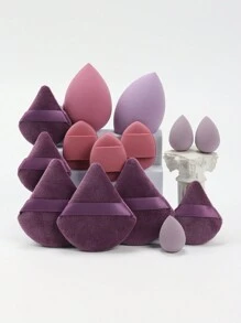 14 pezzi Set di spugne per il trucco, inclusi 3 cuscinetti per cipria, 3 mini cuscinetti per cipria, 2 grandi pennelli per trucco, 3 mini pennelli per trucco, 3 mini cuscinetti ad aria. Adatti per applicare BB cream, fondotinta e correttore per creare un aspetto impeccabile. Realizzati in morbido velluto, appositamente progettati per contouring, occhi e aree difficili da raggiungere