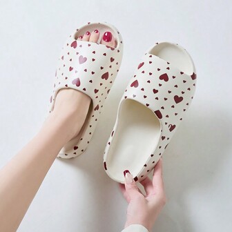 女士心形夏季拖鞋，可爱少女防滑厚底软底舒适家居凉鞋
