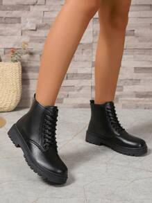 Modische Plateau Kampfstiefel für Damen, im britischen Stil, vielseitig einsetzbare neue Mode Ankle Boots für Frühling/Sommer, Plateau Stiefeletten, ‚Ins Style' - Schwarz - Übersicht 3