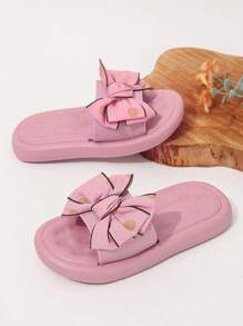 1 双女童蝴蝶结 PU 平底可爱凉鞋，适合夏季