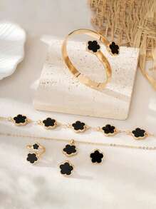 1 套经典三叶草项链、耳环和手链首饰套装，适合青少年和朋友的优雅礼物