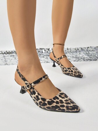 2024 年新款黑色高跟鞋，优雅天鹅绒法式细高跟尖头女鞋