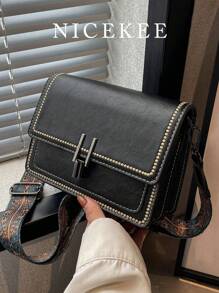 حقيبة كروس بودي كلاسيكية أنيقة متعددة الاستخدامات للخريف/الشتاء، ذات حزام كتف قابل للتعديل وحمل على الكتف، حقيبة مربعة صغيرة بحزام عريض بسيطة للاستخدام اليومي، مناسبة للتنقل والتسوق والمواعدة. - الأسود - مشاهدة 1