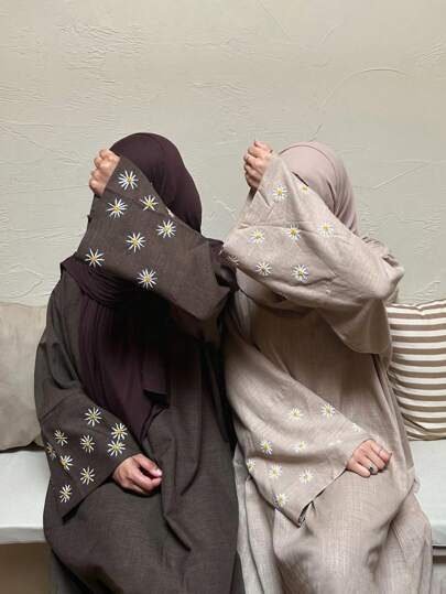 1pc Daisy Embroidered Abaya, With Hidden Pockets For Phone & Essentials. Linen Fabric, Humble & Elegant. Fashionable Long Robe, Suitable For Daily Life, Holidays, Gatherings & Dates