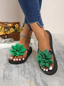 Wygodne, płaskie klapki damskie zdobione kwiatami, modny, letni niezbędnik - Zielony - Zobacz 7