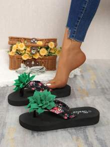 Wygodne, płaskie klapki damskie zdobione kwiatami, modny, letni niezbędnik - Zielony - Zobacz 4