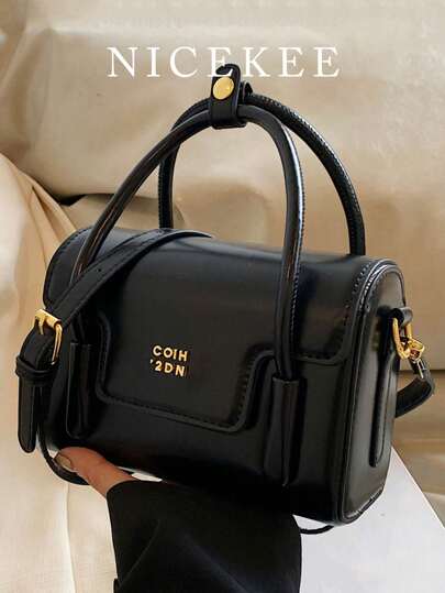 新款纯色手提包，小众设计时尚字母百搭斜挎包，经典优雅可调节肩带，适合约会、购物和通勤，秋冬季必备