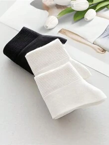 10 双男士黑色经典吸汗吸湿商务运动配色正装中筒袜，适合搭配皮鞋或运动鞋日常穿着，秋季