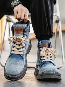 Sneakers alte da uomo a taglie grandi, con suola spessa, denim, di nuova moda, resistenti all'usura, adatte per tutto l'anno, in particolare per la primavera