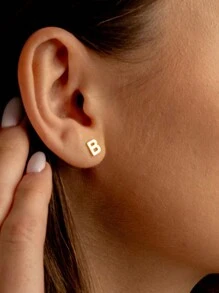 1 对简约不锈钢 26 个英文字母耳钉，带首字母的情侣耳环 - 金黃色 - 查看 7