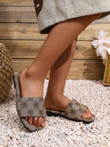 女童户外沙滩绑带花朵人字凉鞋，休闲居家夏季平底淋浴沙滩拖鞋 - 棕色 - 查看 3