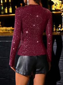 女式立领修身长袖 T 恤，带微光