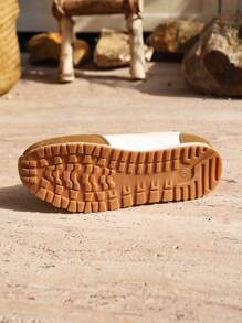 Women's Comfortable Sports Shoes, Soft Sole Round Toe Gump Shoes, Fashionable New Spring/Summer Lightweight Non-Slip Flat Casual Shoes, Low-Top Running Shoes - Brown - View 7