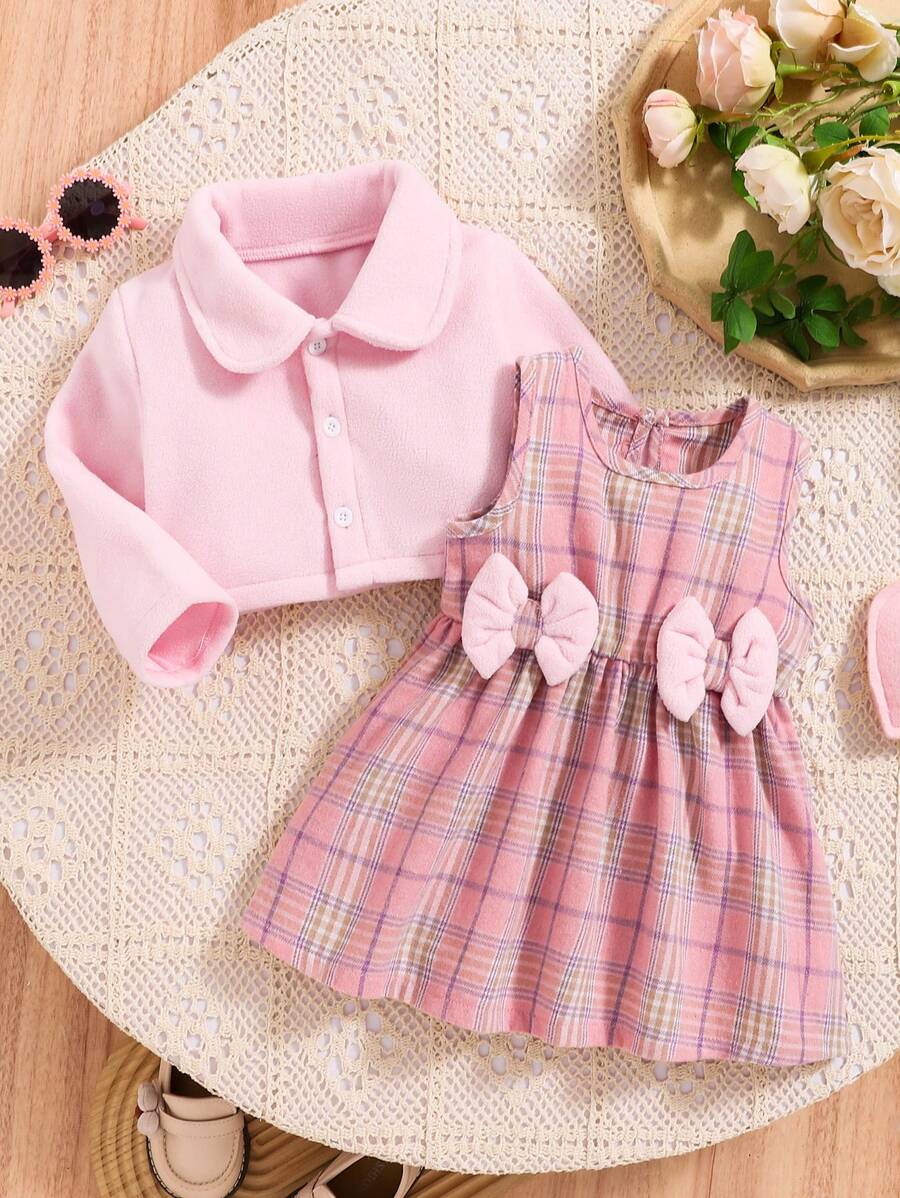 2 件套女婴棕色短夹克和休闲格子连衣裙，秋冬