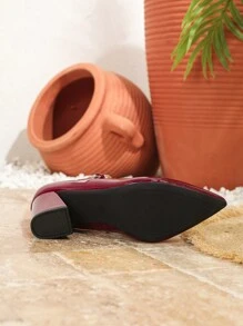 大码时尚尖头粗跟高跟鞋，女式酒红色高跟鞋