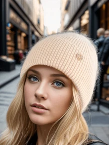 1pc Winter Women's Beanie Metal Tag Fashion Female Stretch Wool Knitted Hat Thick Warm Ear Protection Hood Cold Hats For Woman ,Soft Slouchy Warm Snug Snow Ski Running Unisex Adult Knit Hat