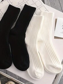 10 双男士黑色经典吸汗吸湿商务运动配色正装中筒袜，适合搭配皮鞋或运动鞋日常穿着，秋季