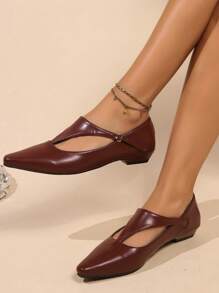 Scarpe Mary Jane a punta piatte, scarpe da donna con cinturino a T alla moda con fibbia, in stile britannico vintage che snellisce, con tacco alto