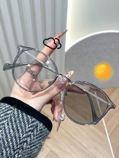 一副优雅时尚的女士变色眼镜，适合街头摄影、驾驶、钓鱼、户外休闲活动、装饰，适合所有脸型，是情人节、夏季海滩度假、户外旅行的理想之选。