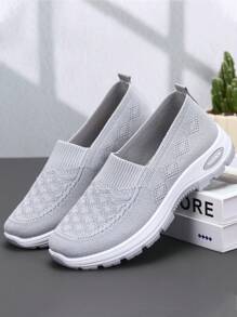 大码女士休闲运动鞋，透气针织鞋 - 灰色 - 查看 5