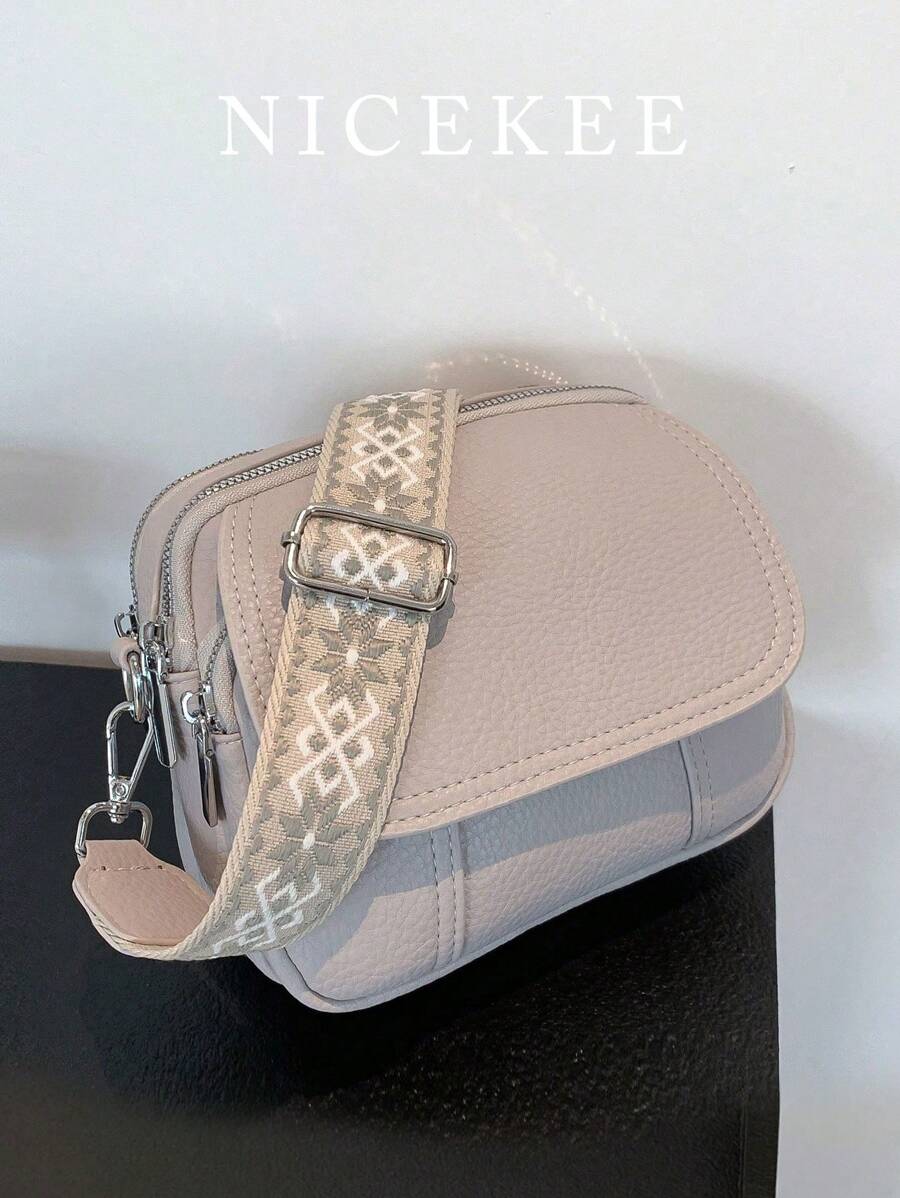 极简小方包，韩式小众设计，适合学生，时尚单肩/斜挎包，适合外出、约会、购物、办公、日常搭配、上学等场合。