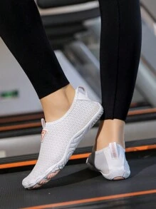 1 Pair Women's Outdoor Mesh Upper Rubber Sole Wading Shoes, Breathable & Comfortable Beach Water Shoes, Suitable For Swimming, Snorkeling, Surfing, Beach, Aquatic Sports, Five-Toe Anti-Slip Water Shoes