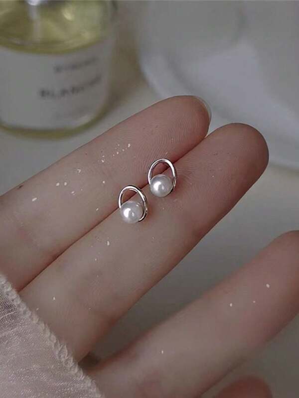 1pair Simple Hollow Out Freshwater Faux Pearl Stud Earrings For Women; Exquisite, Elegant And Stylish Ear Jewelry