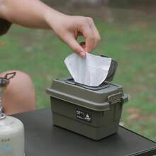 Estuche de pañuelos al aire libre, caja de almacenamiento de papel para servilletas de escritorio, organizador portátil de botellas de condimentos de 1.1L para camping y picnic, cubo de artículos diversos - Verde militar - Ver 2