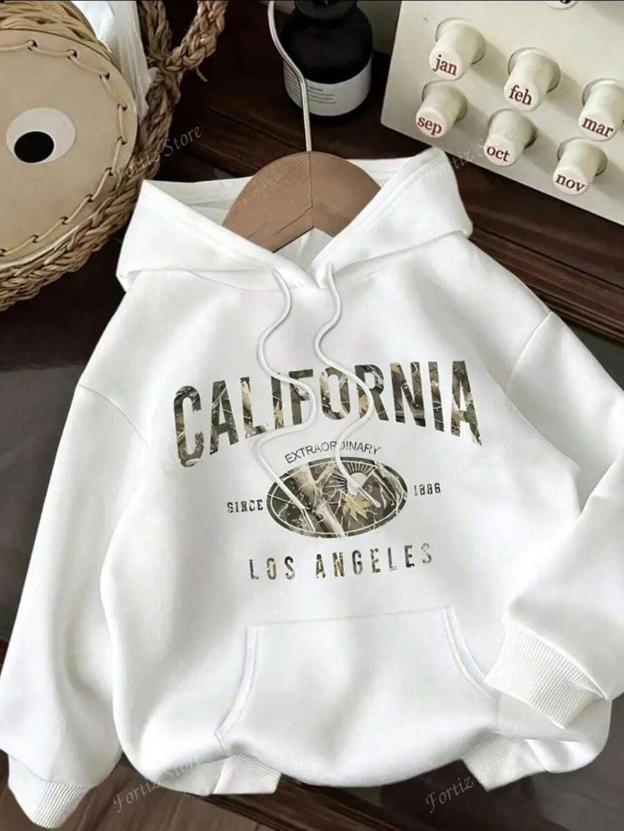 Capucha térmica con estampado de letra california con bolsillo de canguro con cordón