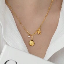 Colar com pingente de concha de estrela do mar em aço titânio 18K leve, luxuoso e sofisticado